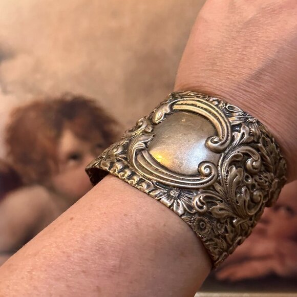 Gorham Sterling Silver Scroll Floral Cuff Bracelet 925 Wide Repoussé Victorian - Picture 9 of 10